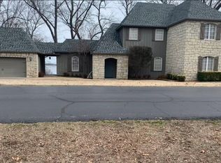 34100 S Coves Dr, Afton, OK 74331
