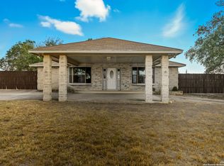706 Sunrise, La Vernia, TX 78121