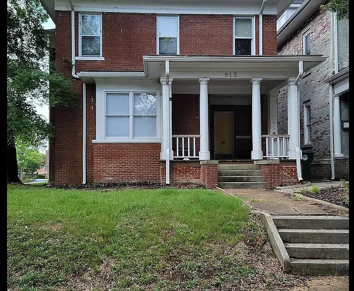 912 Oak St #3 — Photo 1