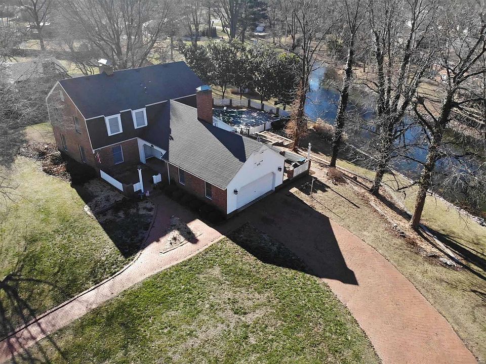 1st image of 205 E Wesley Dr