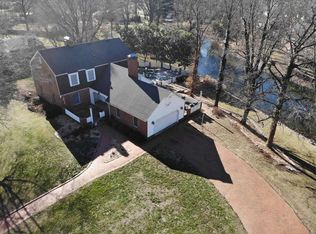 205 E Wesley Dr, O'Fallon, IL 62269