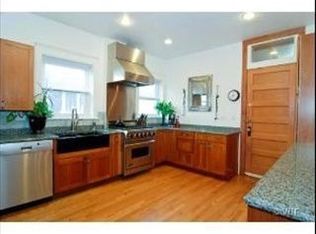 3531 N Bosworth Ave, Chicago, IL 60657