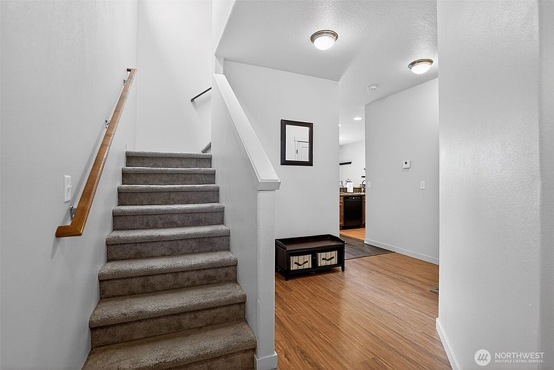 5th image of 7617 NE 60th Way
