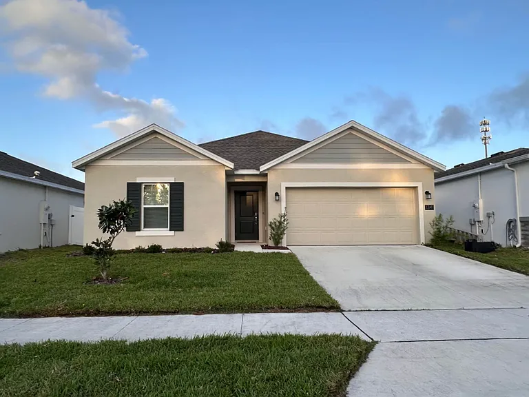 1341 Peach Creek Dr — Photo 1