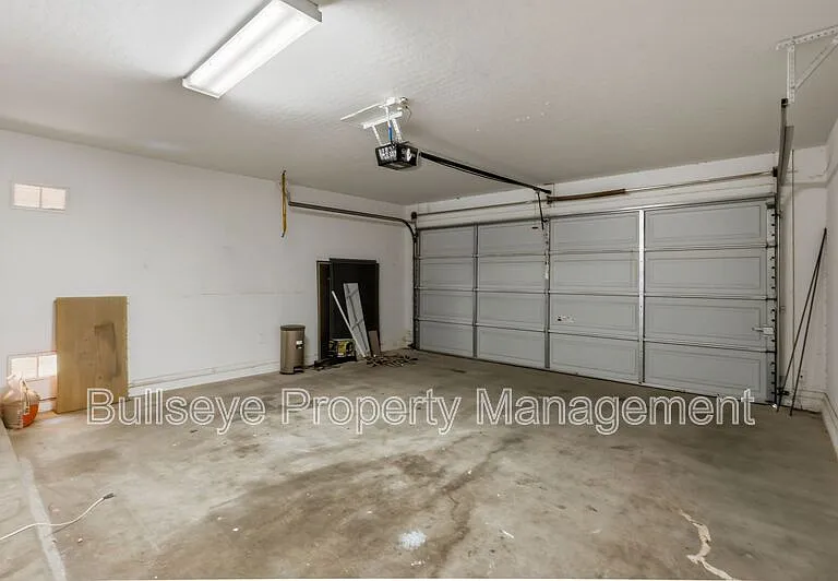 21069 N Jocelyn Ln — Photo 15