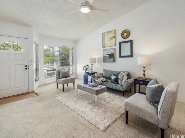 500 Mananai Pl #17R, Honolulu, HI 96818