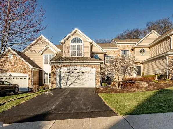 37 Sagewood Dr #14, Malvern, PA 19355