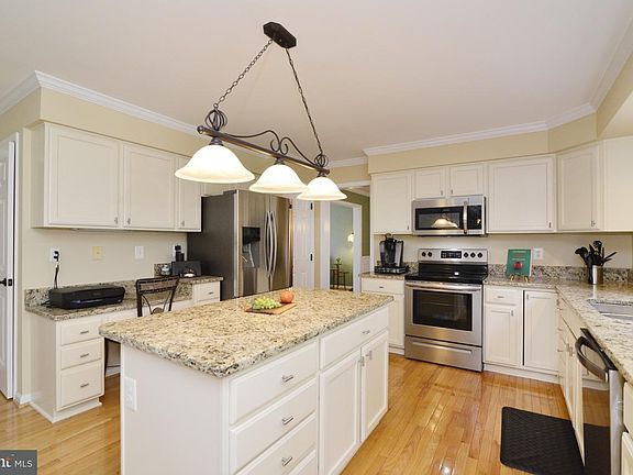 5th image of 6844 Saint Paul Dr