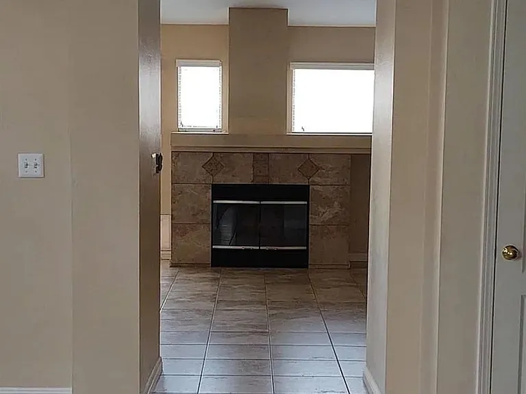 9103 Anchor Island Ct — Photo 4