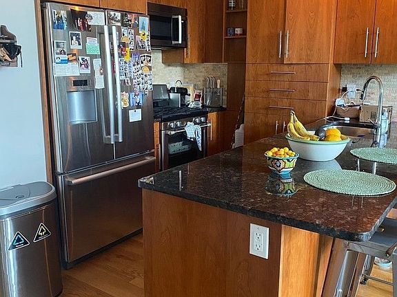 2nd image of 69 Huron St #5
