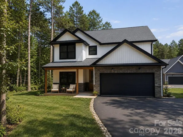 305 Lake Farm Dr, Salisbury, NC 28146