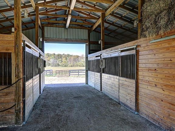 36 15600 Deer Run Rd