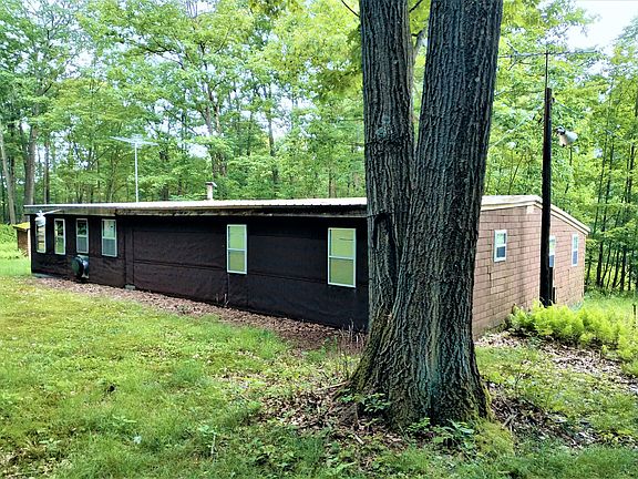 2nd image of 137 Pine Hill Ln