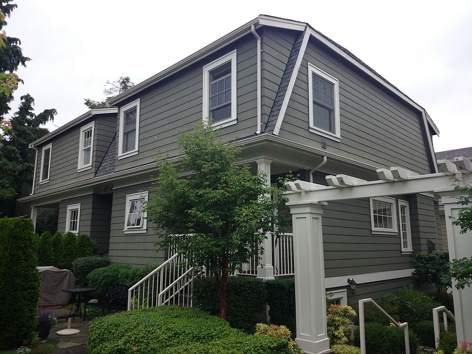2nd image of 2004 California Ave SW #A