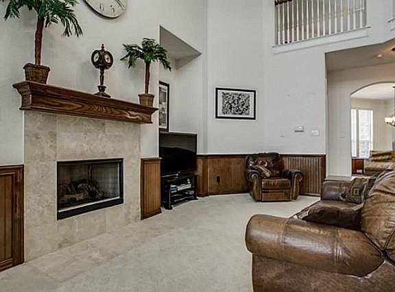5th image of 810 Driftwood Dr