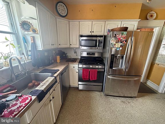 4th image of 710 Ash Ave