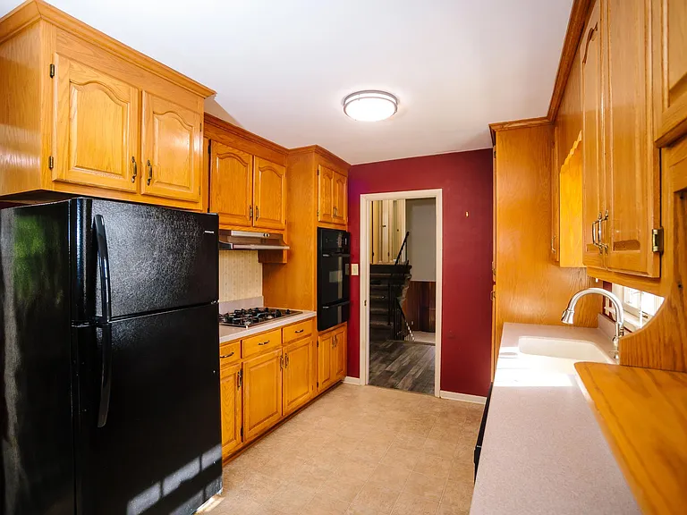 1301 Normandy Rd — Photo 8
