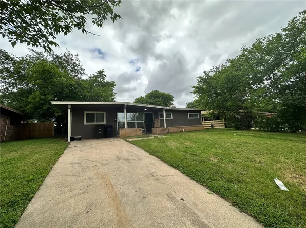 4617 Lois St, Fort Worth, TX 76119
