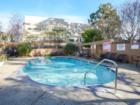 1919 Alameda De Las Pulgas APT 42, San Mateo, CA 94403