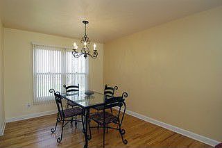 5th image of 90 Vista Ct