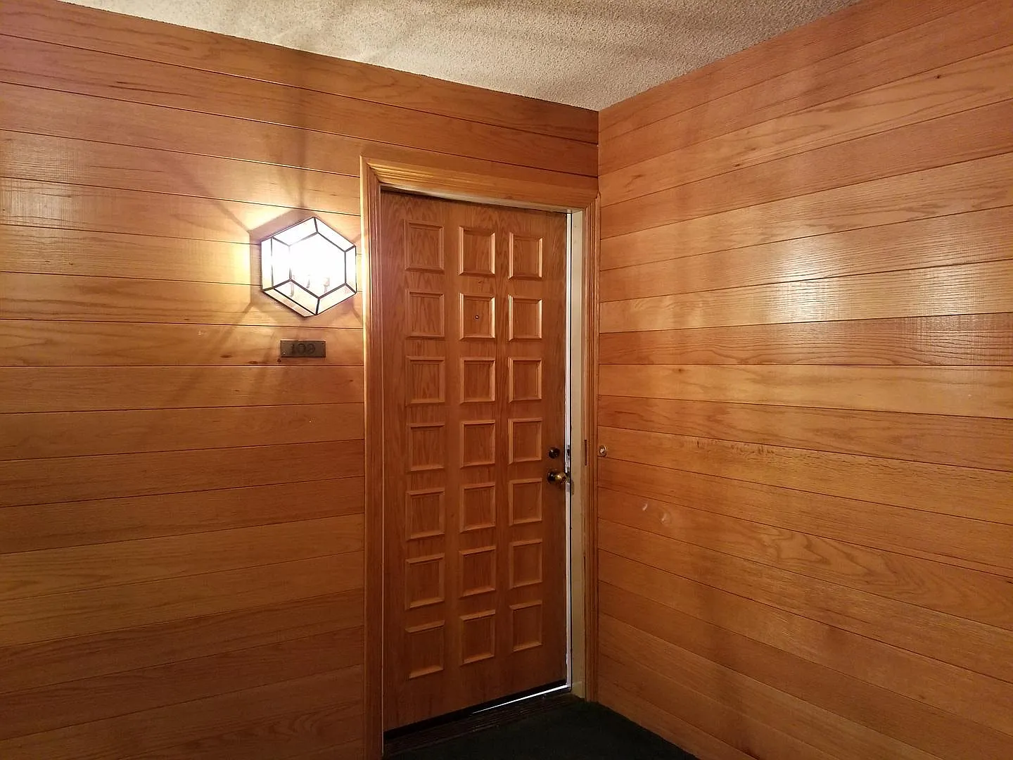 2 bed, 1286 sqft, $2,900 — Photo 3