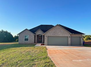 5455 Little Farms Rd, Guthrie, OK 73044