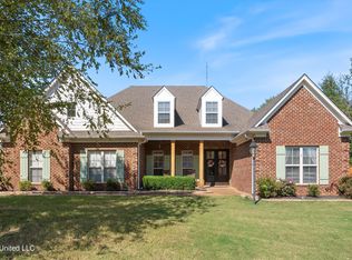 701 Shadow View Dr, Hernando, MS 38632