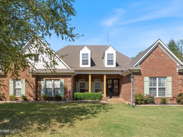 701 Shadow View Dr, Hernando, MS 38632
