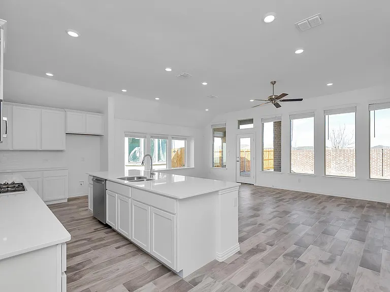 7204 Black Cherry Ln — Photo 8