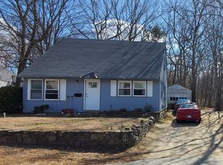 122 Ridgewood Rd, Willimantic, CT 06226