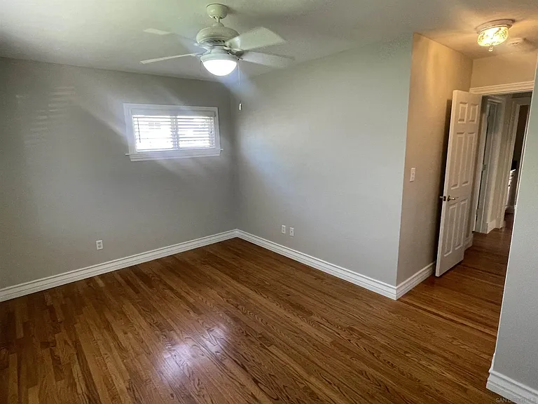 2119 Missouri St — Photo 15