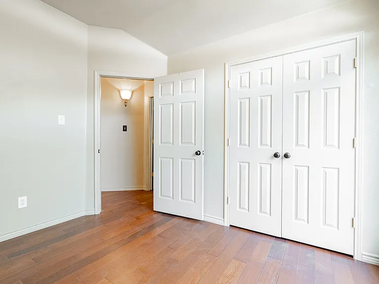 1875 Crestlake Dr — Photo 28
