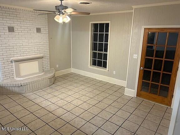 5th image of 3339 Mound Rd NE