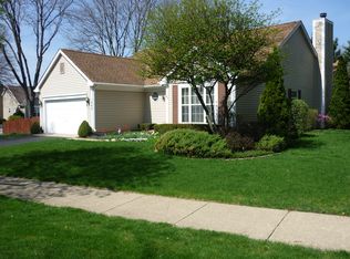 1060 Little Falls Dr, Elgin, IL 60120