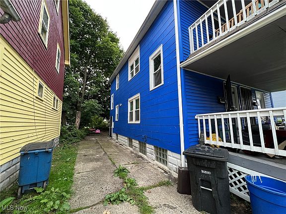 4th image of 3560 E 114th St