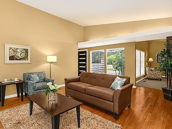 3rd image of 6043 121st Ave SE