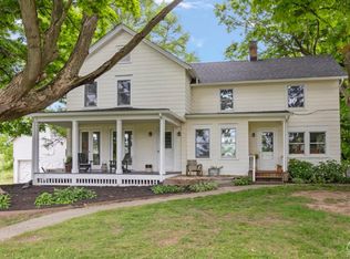 98 Viewmont Rd, Germantown, NY 12526