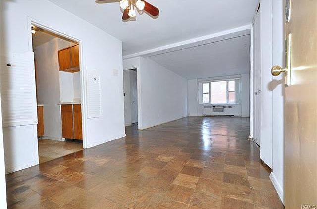1st image of 16 Lake St APT 3K