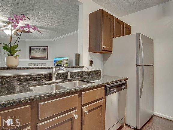 4th image of 970 Sidney Marcus Blvd NE