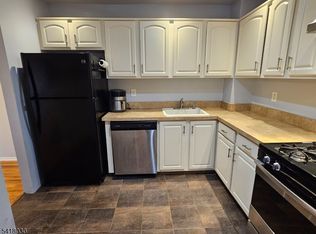 1028 Cricket Ln #1028, Woodbridge, NJ