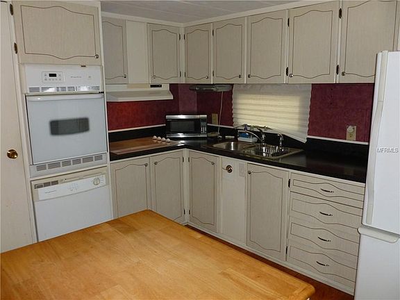5th image of 245 Philadelphia Blvd #40