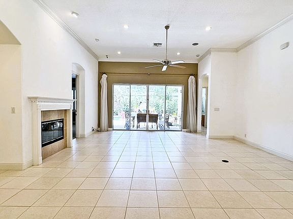 2nd image of 10722 Woodchase Cir