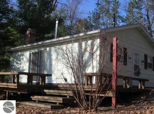 5808 Lakeview Rd, Rose City, MI 48654