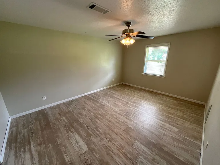 4978 Camellia Dr — Photo 7