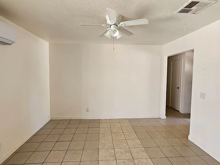 21398 Baldwin Ln — Photo 18