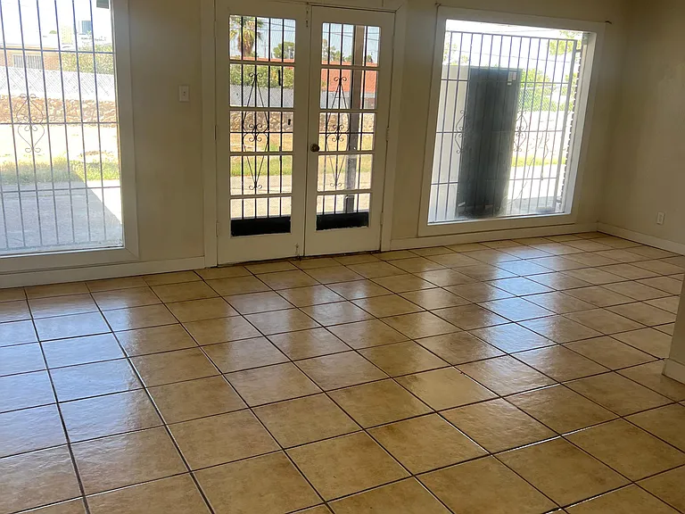 3405 Olympic Ave — Photo 36