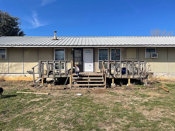 3rd image of 1730 County Road 401