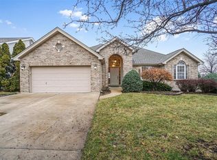736 Jacobs Crossing Dr, Saint Charles, MO