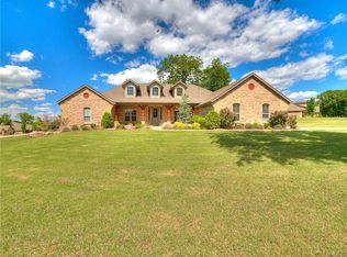 835 Breezy Hill Rd, Edmond, OK 73025