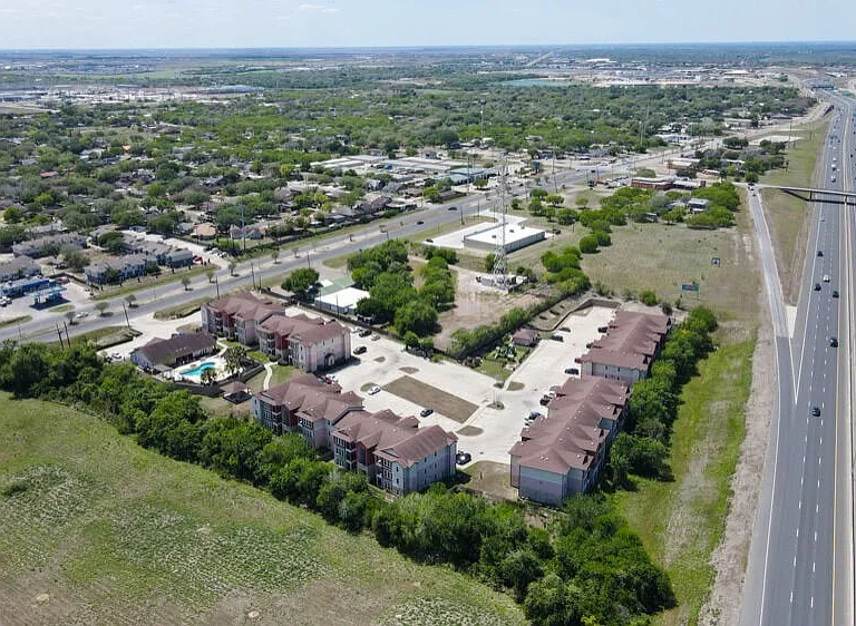 River View at Calallen — Photo 27